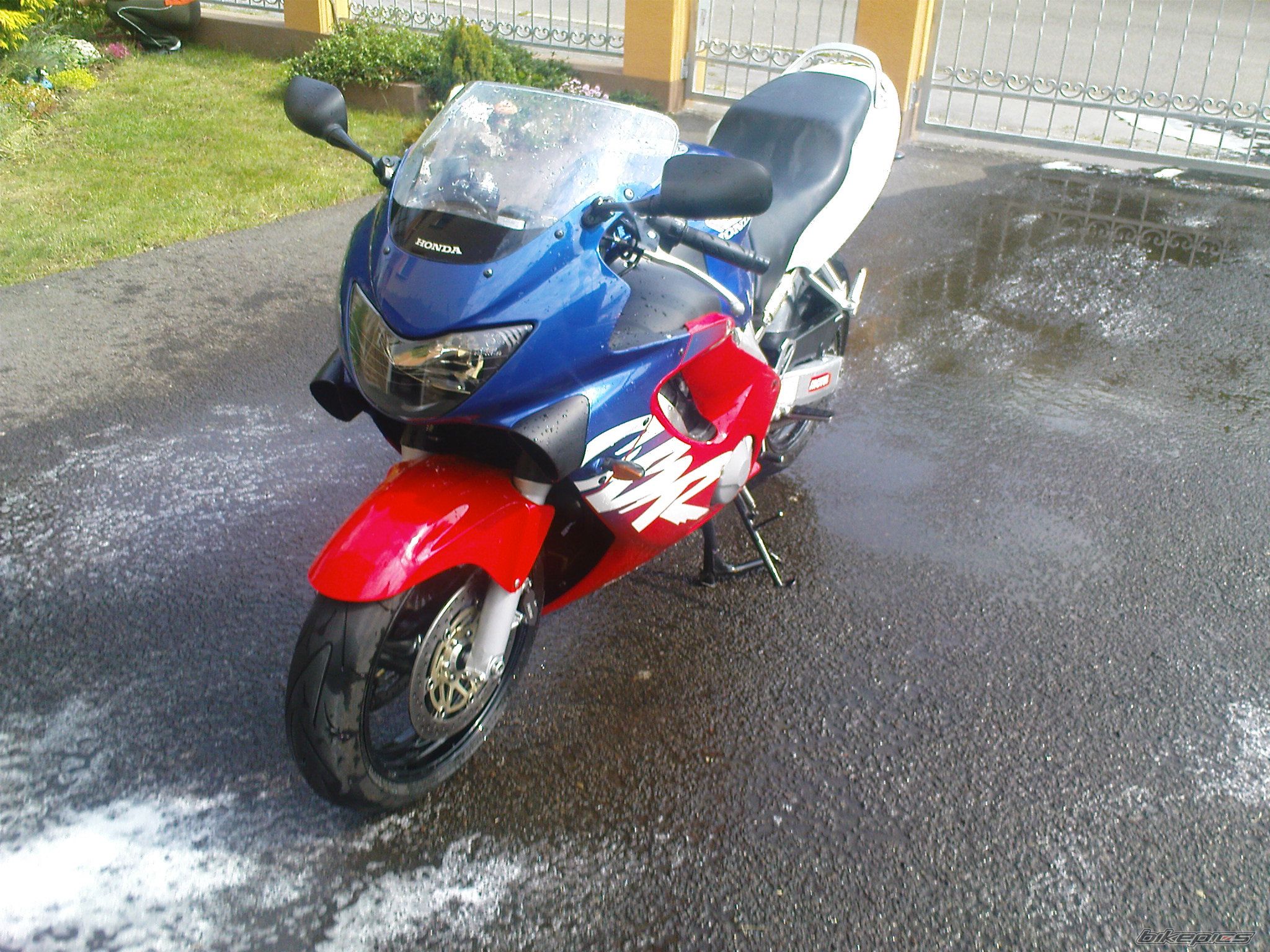 Bike Photo 1999513