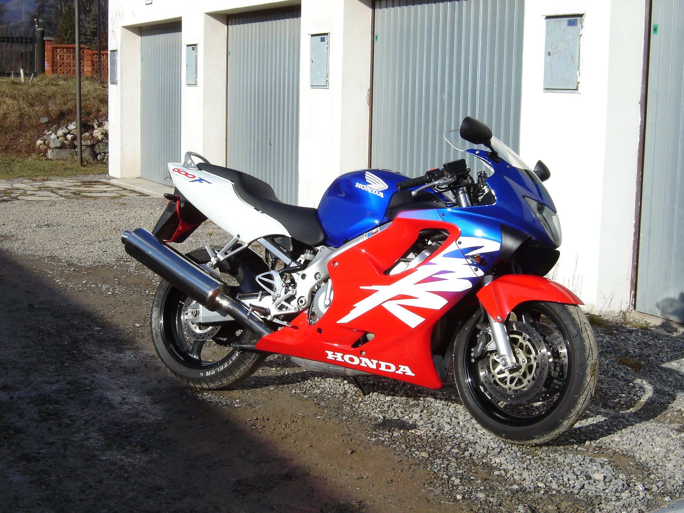 Bike Photo 1999538