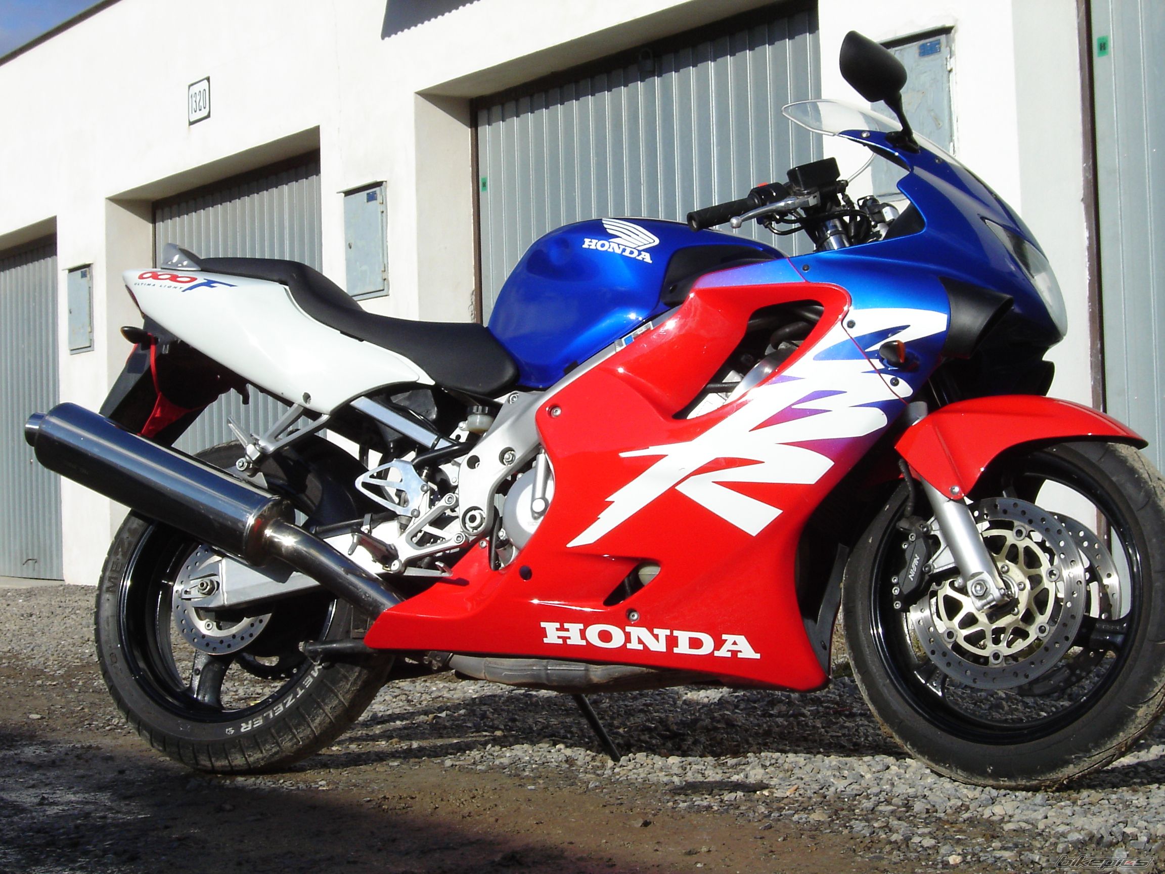 Bike Photo 1999541