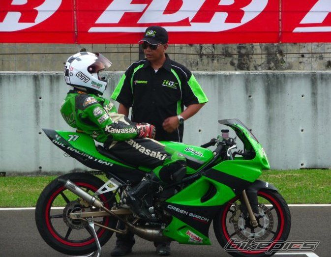 Bike Photo 1999648