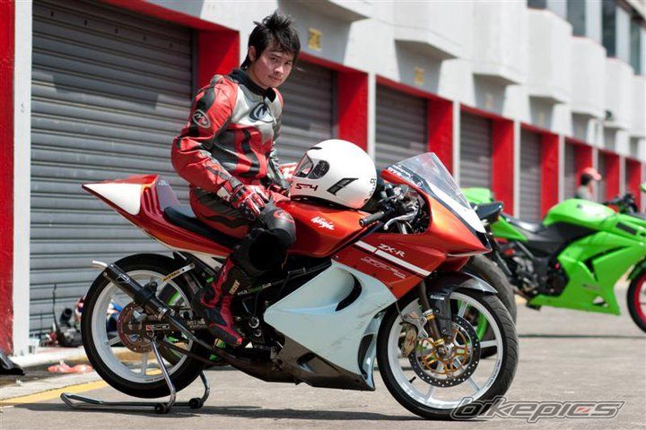 Bike Photo 1999650