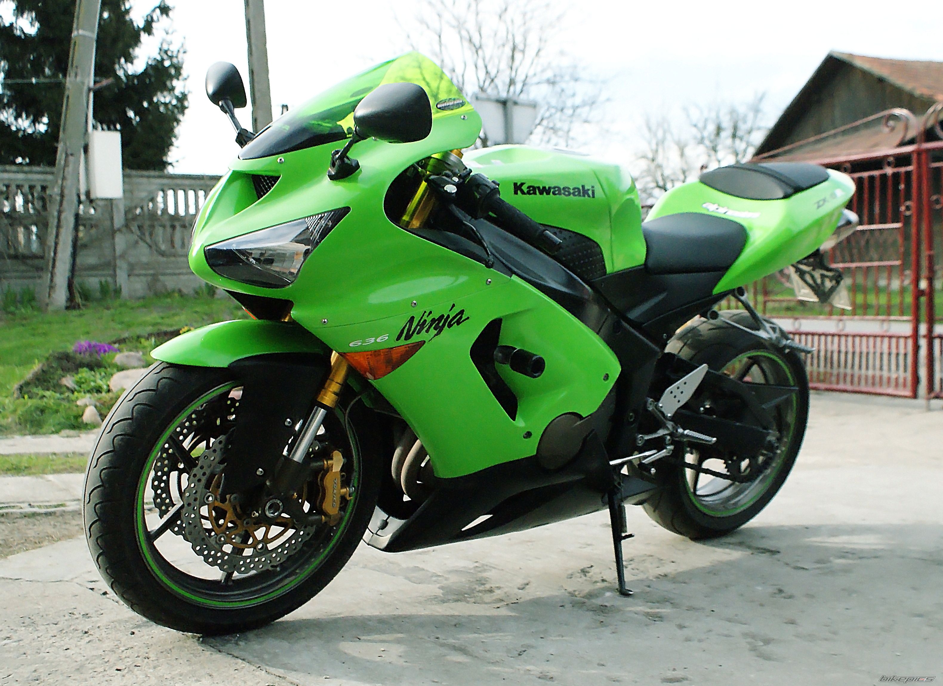 Bike Photo 1999813