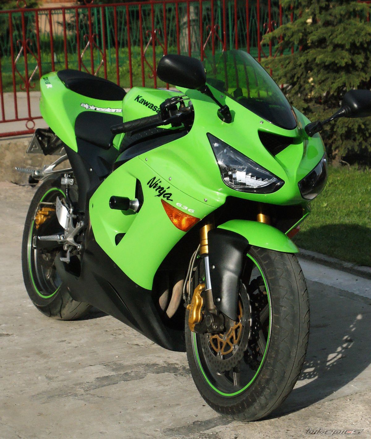 Bike Photo 1999815