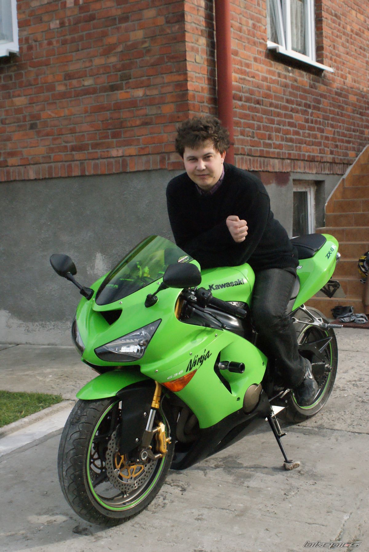 Bike Photo 1999821