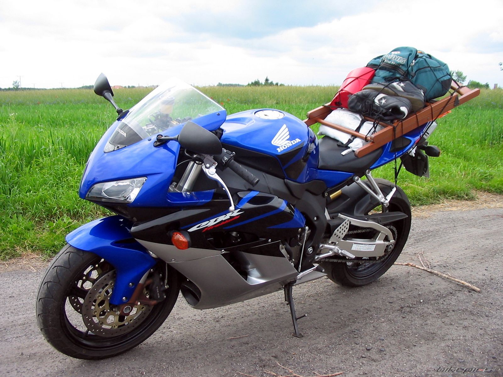 Bike Photo 1999877