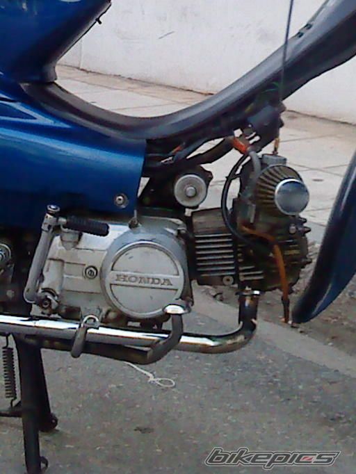 Photo 2001100