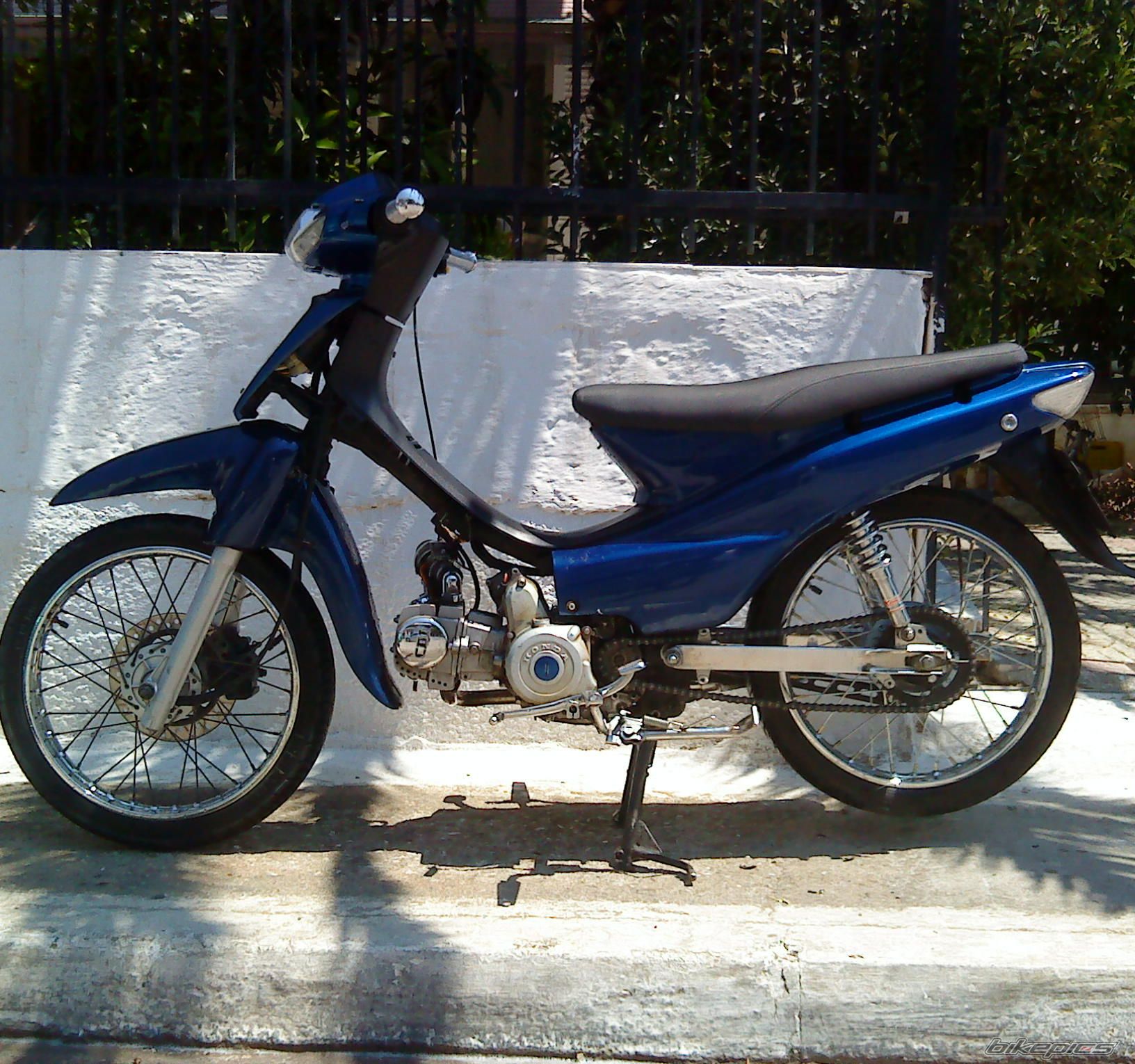 Photo 2001128