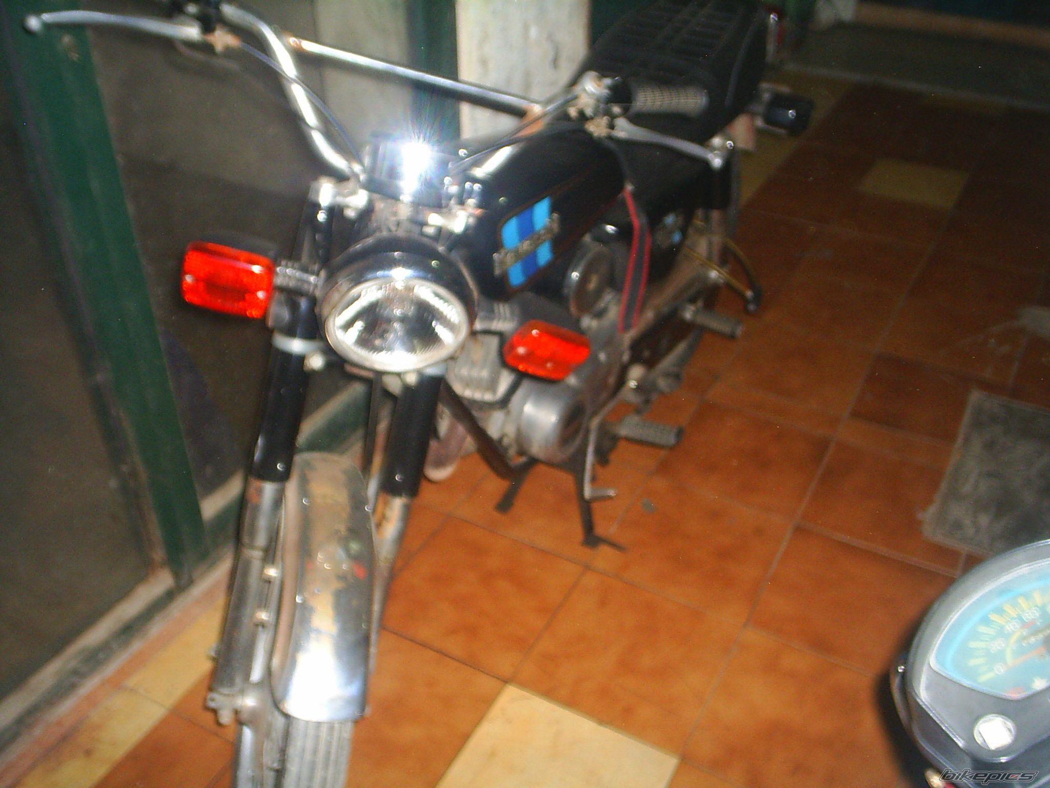Photo 2001196