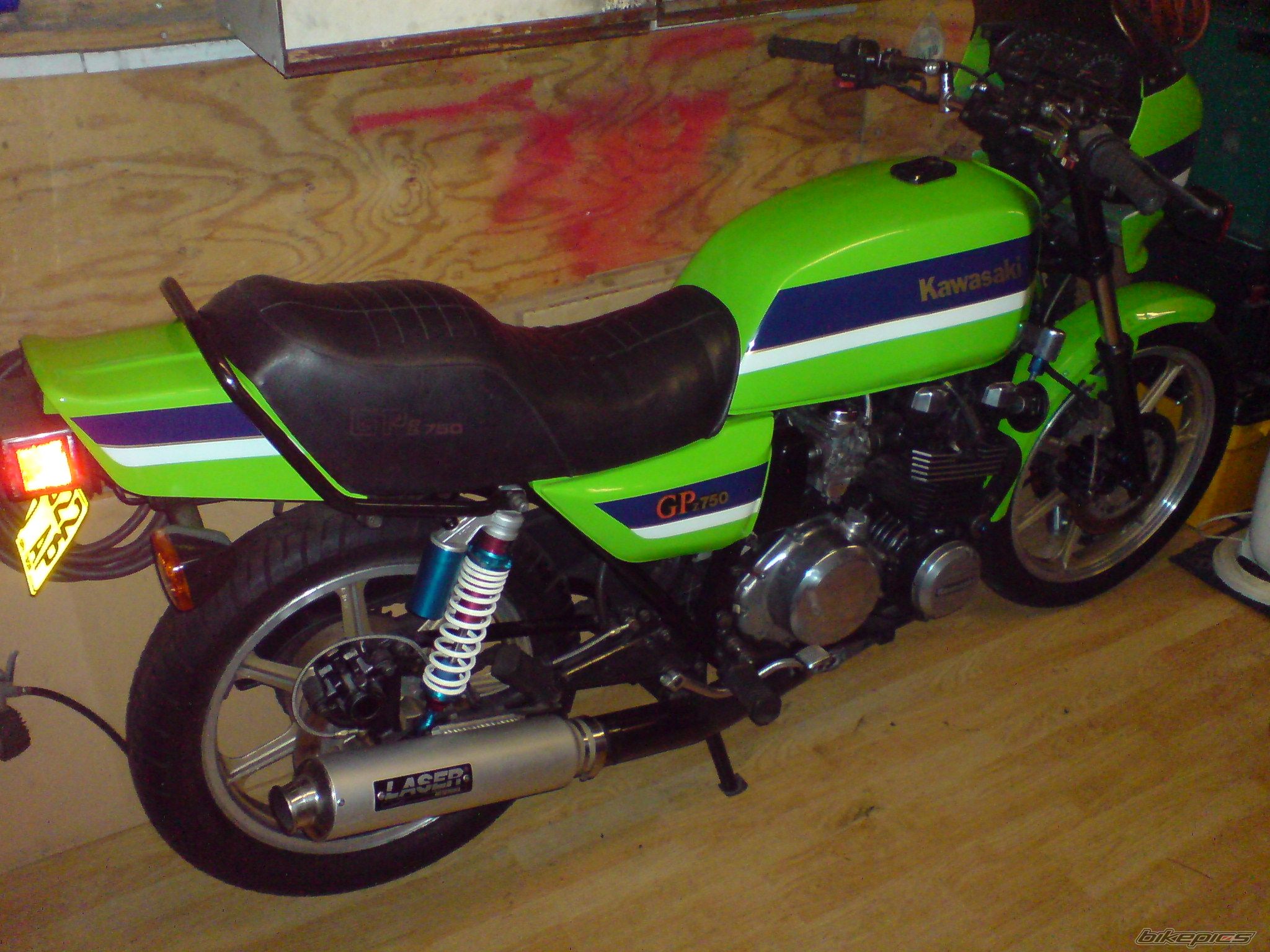Photo 2001256