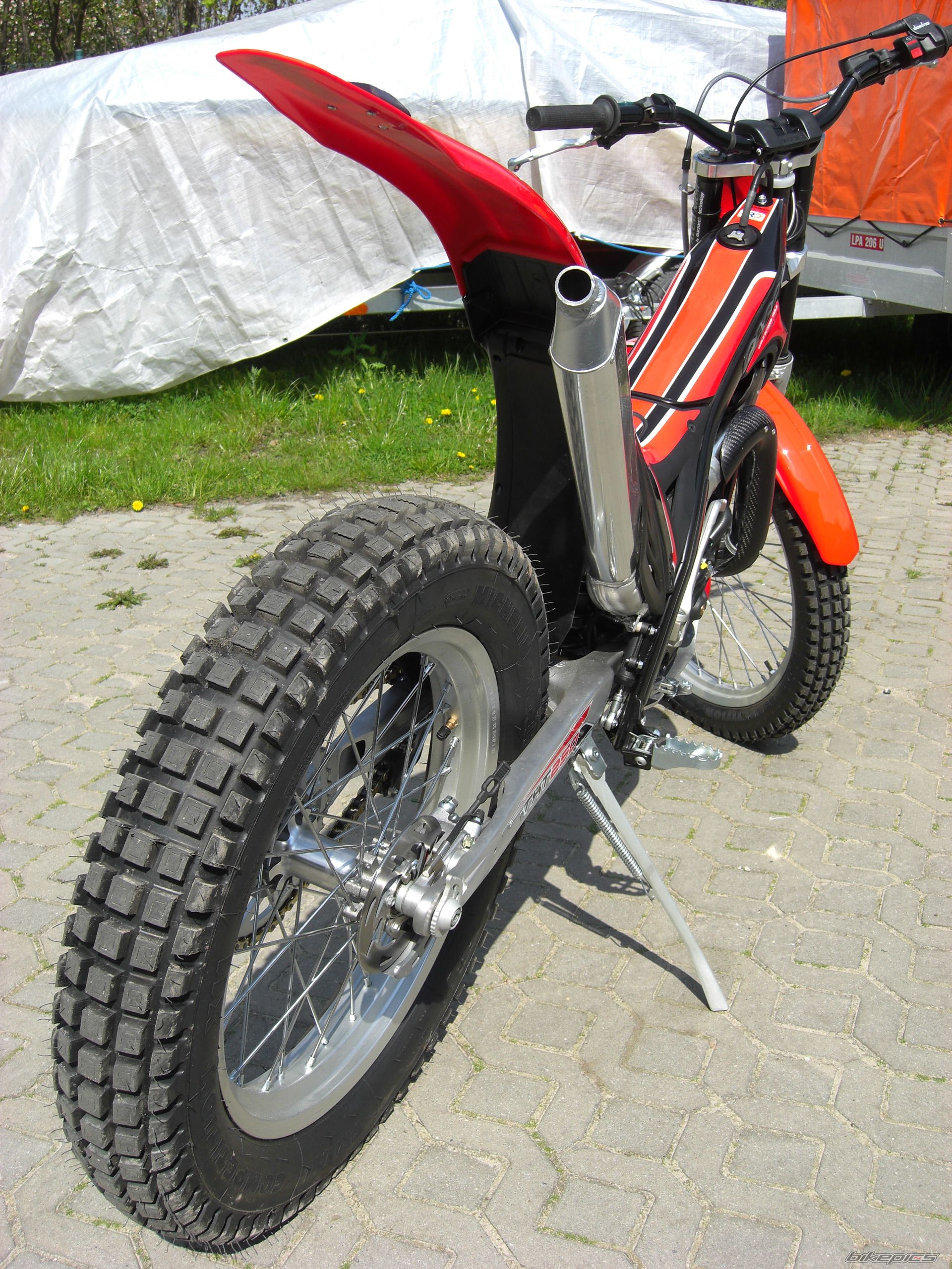 Photo 2001458