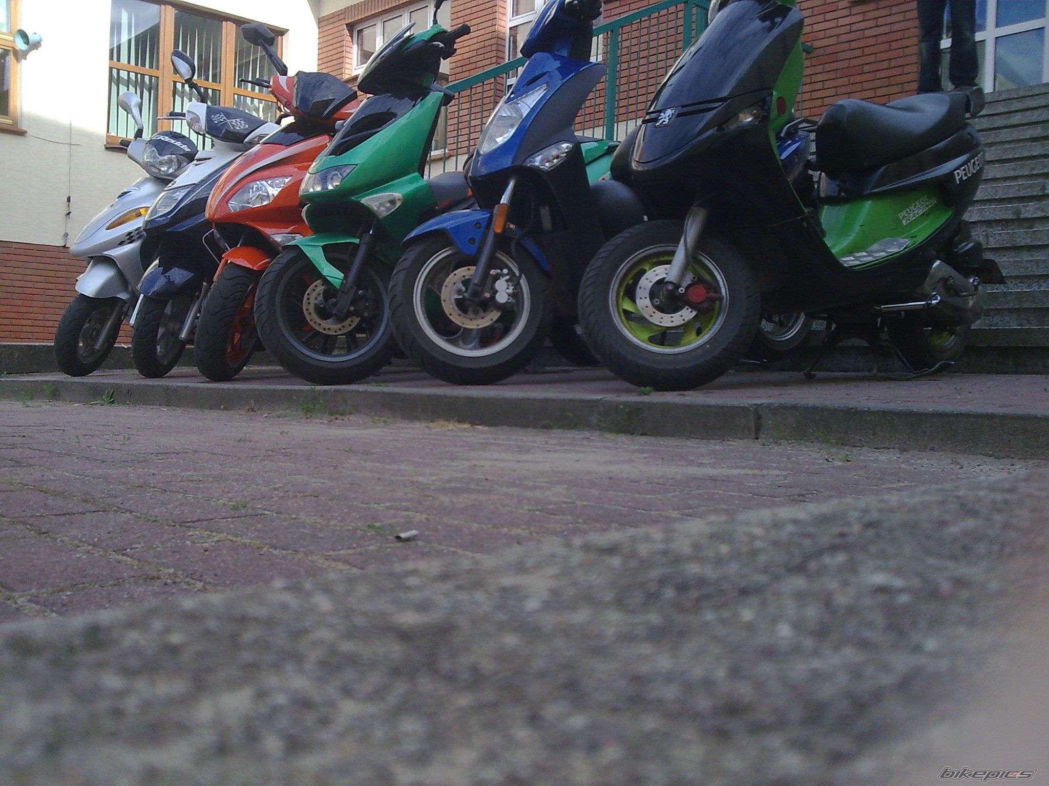 Photo 2001670