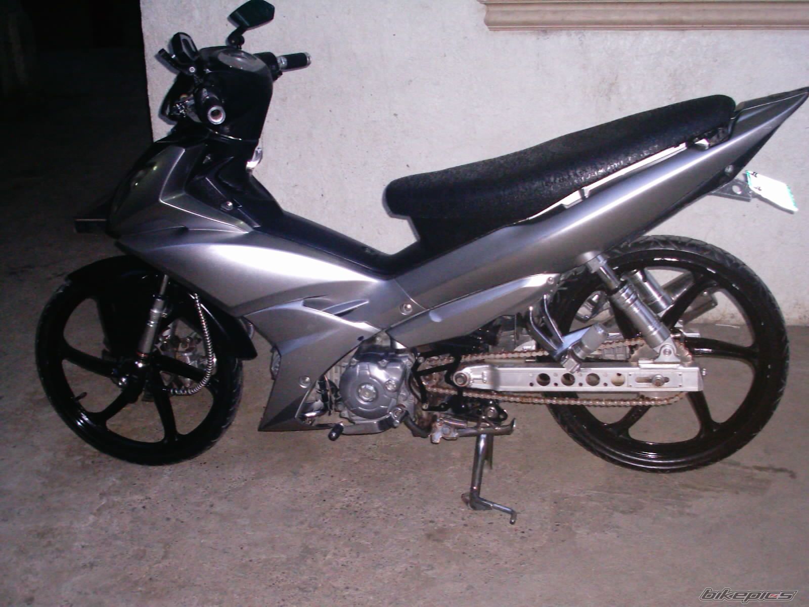 Photo 2002023