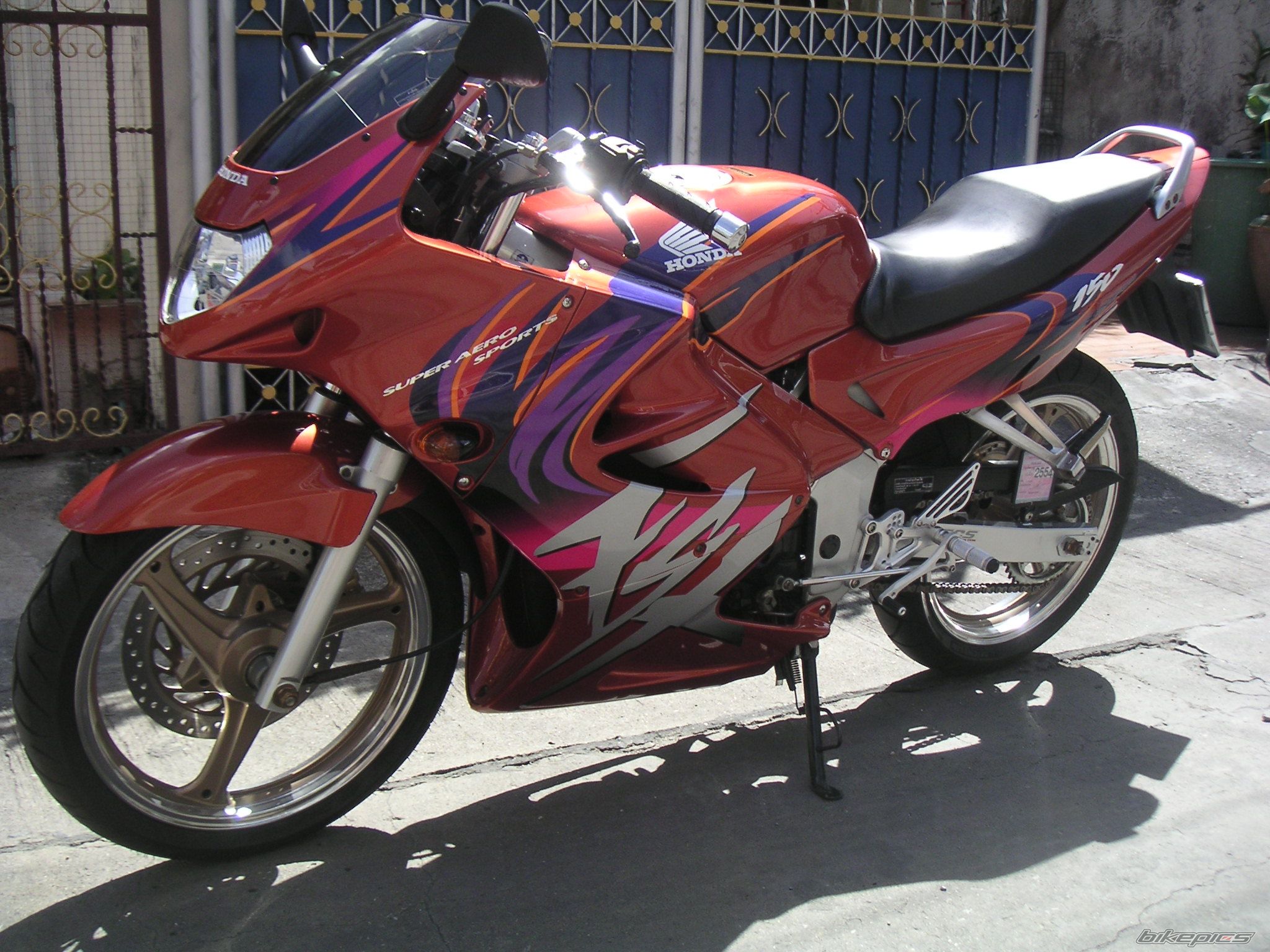 Photo 2002347