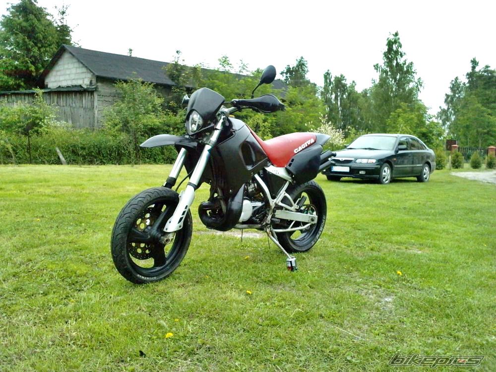 Photo 2002884