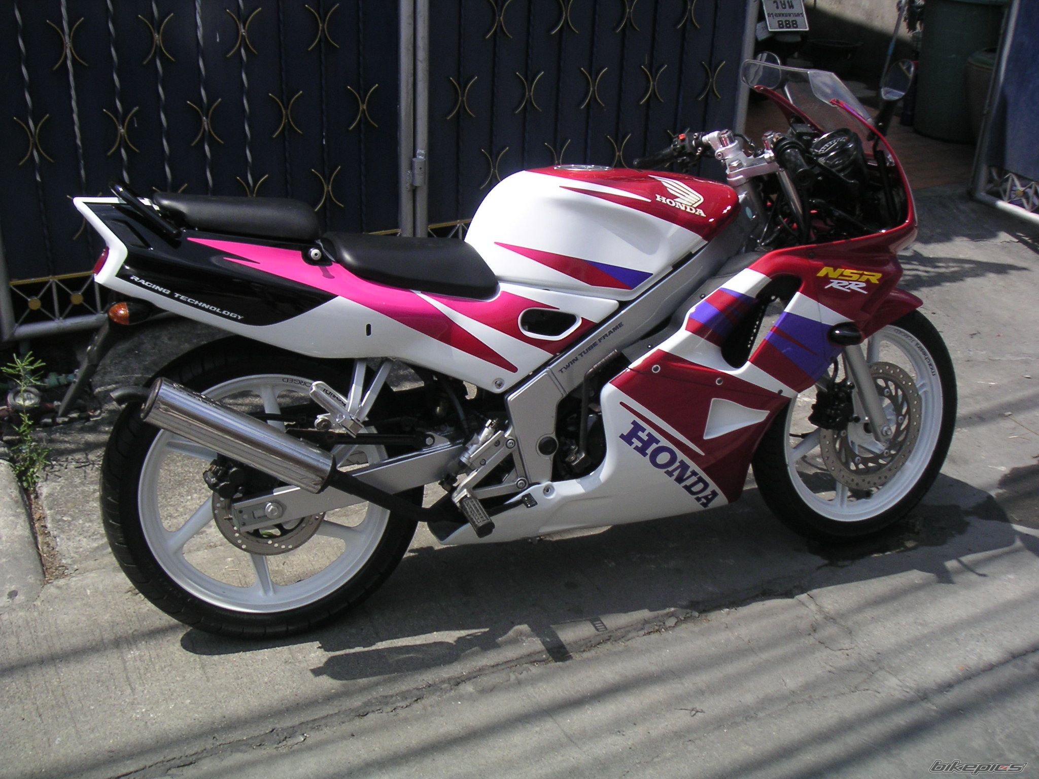 Photo 2003024