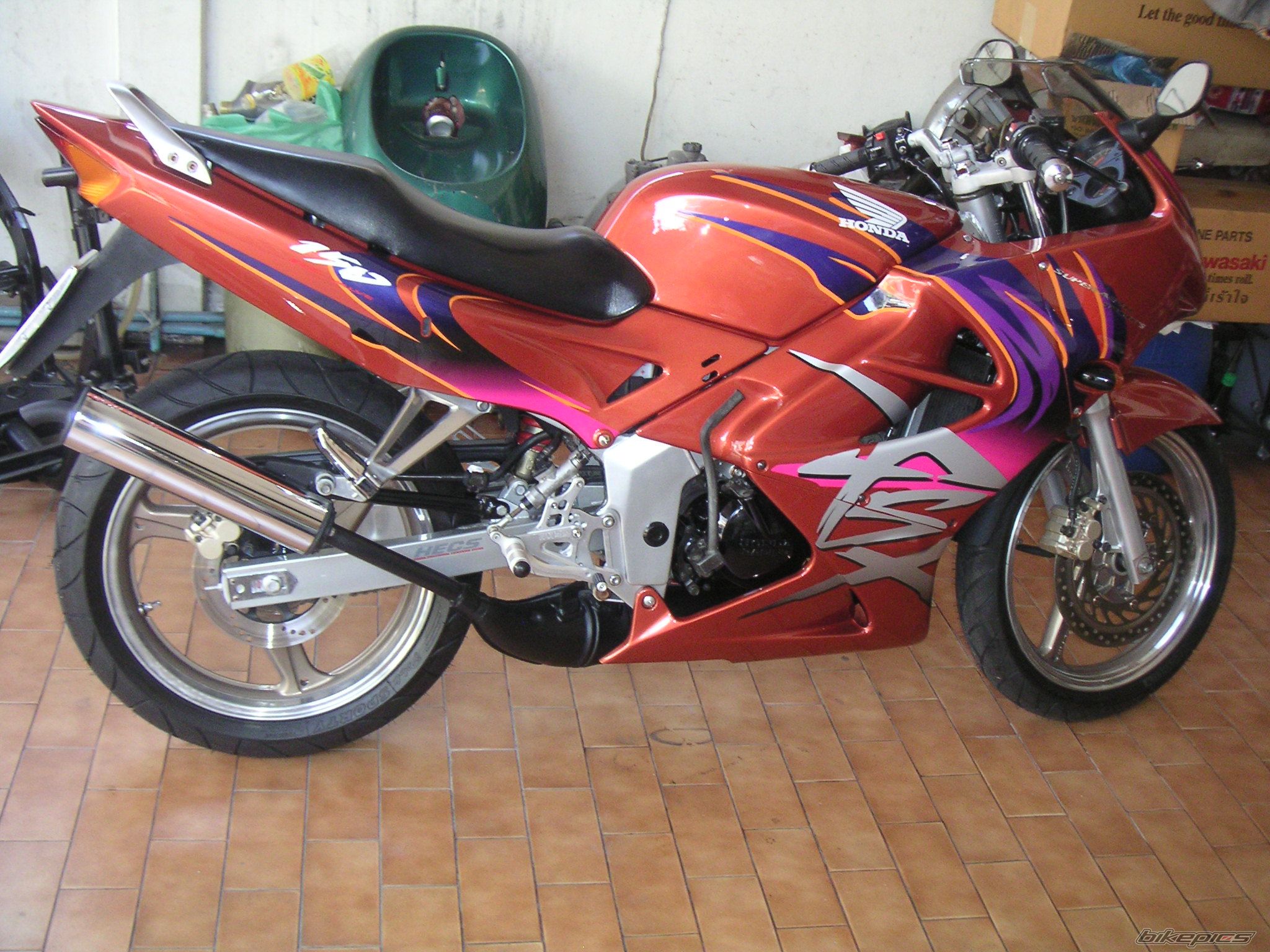 Photo 2003044