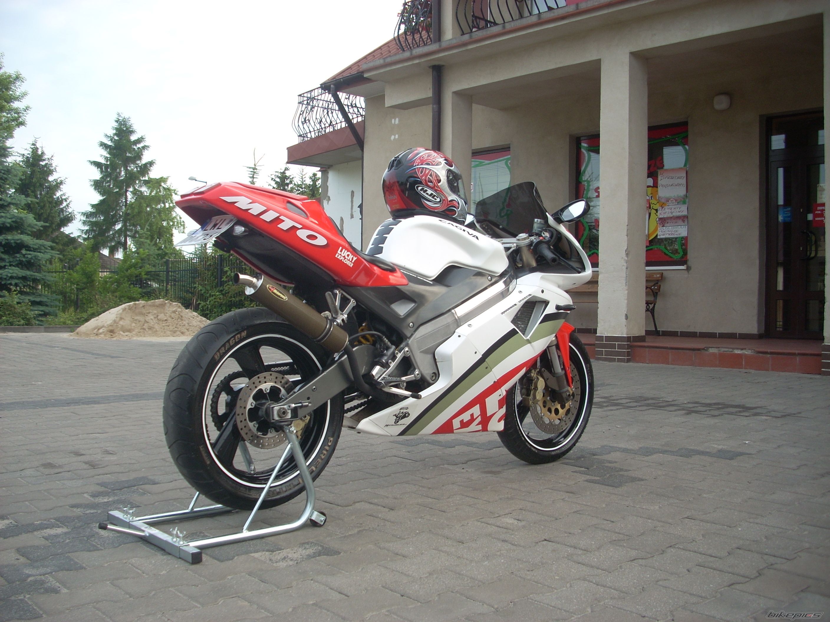 Photo 2003205