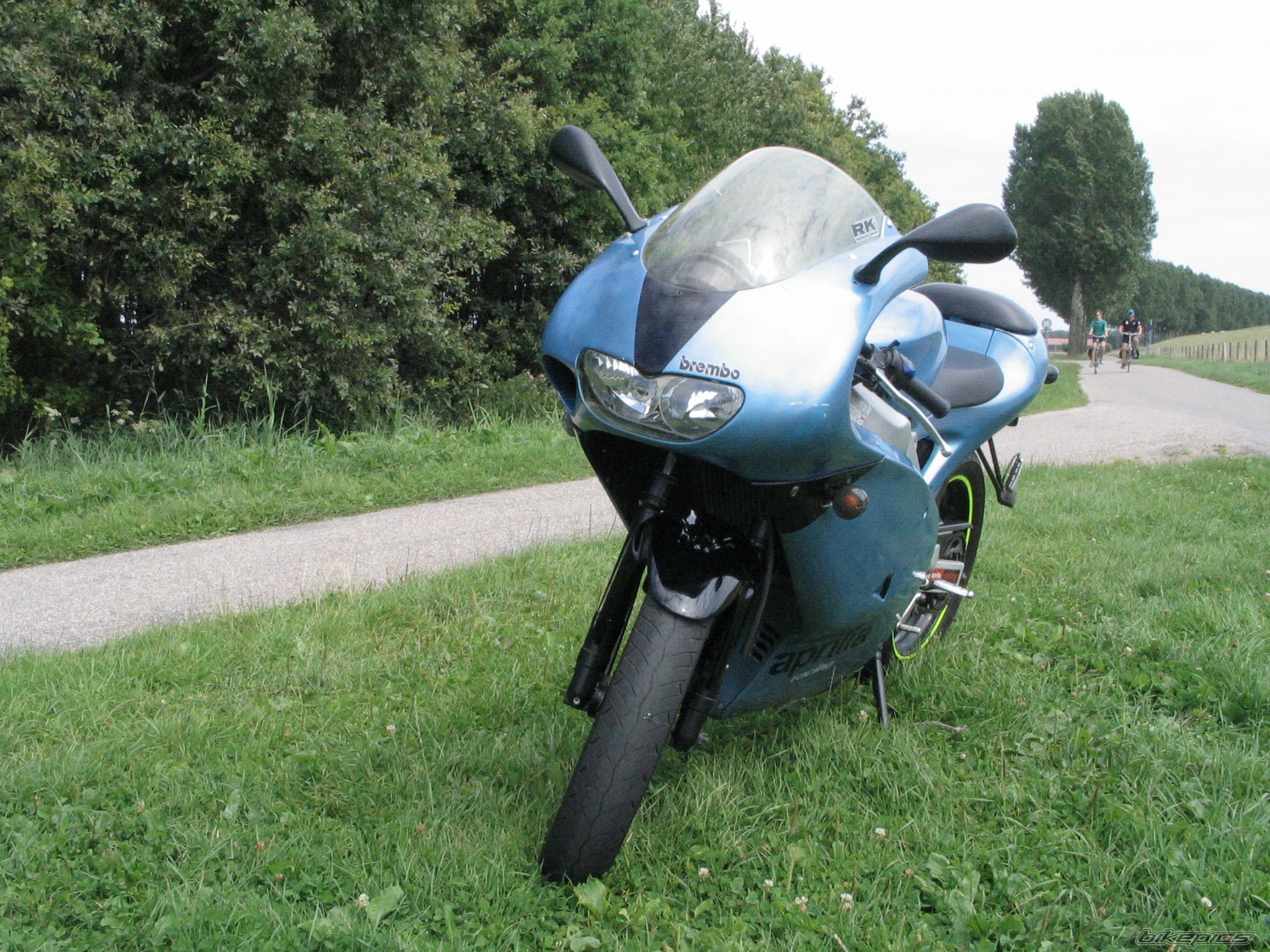 Photo 2003347