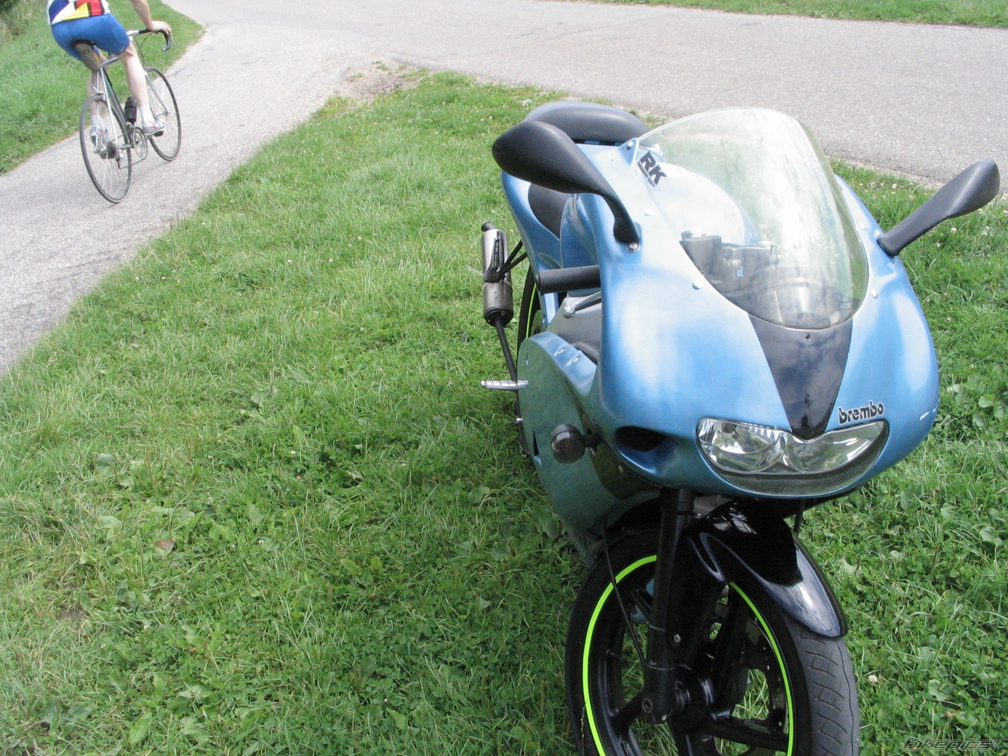 Photo 2003348