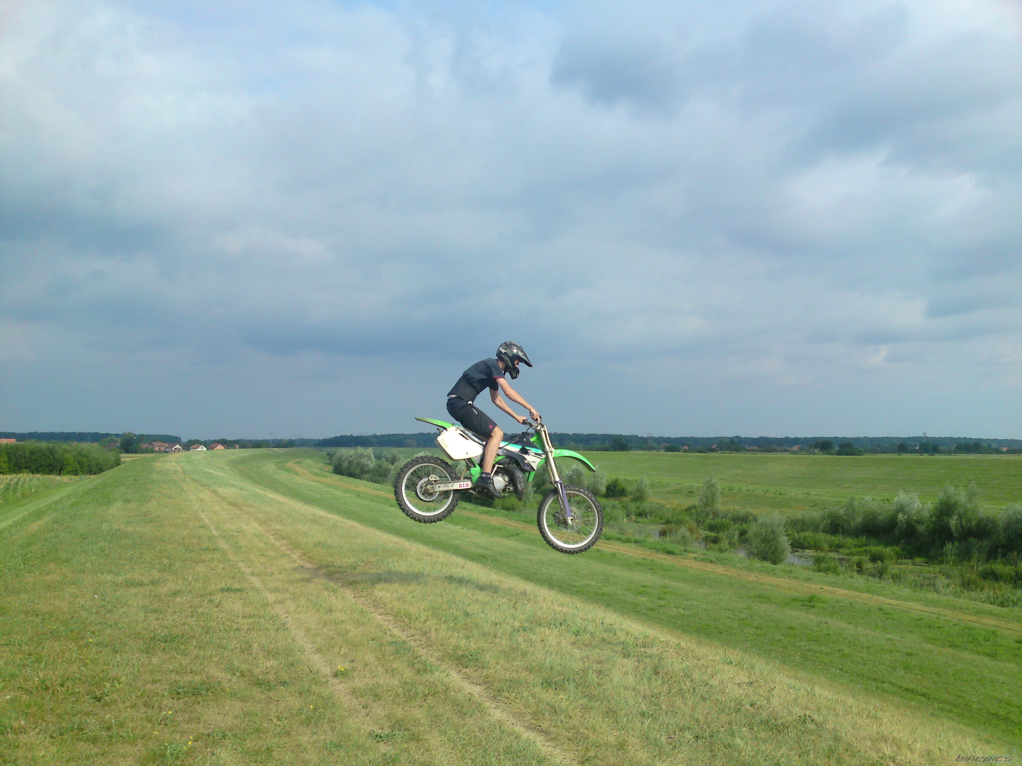 Photo 2003385