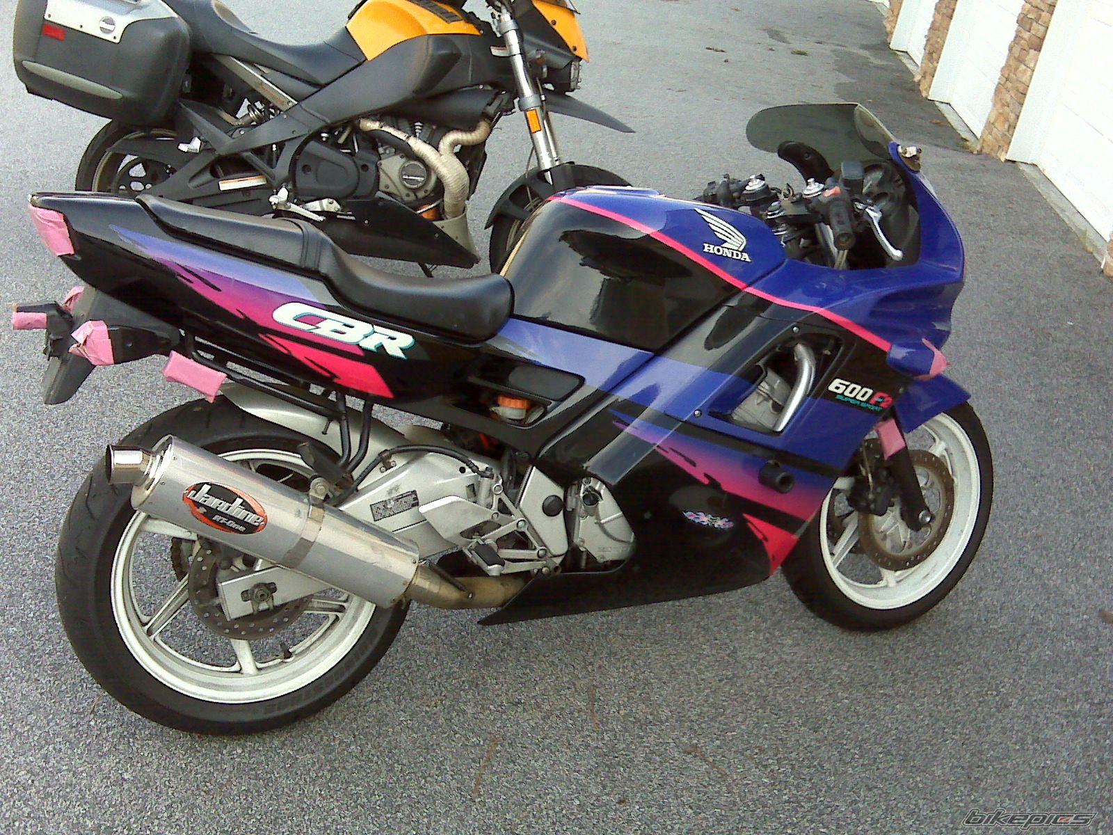 Photo 2003467