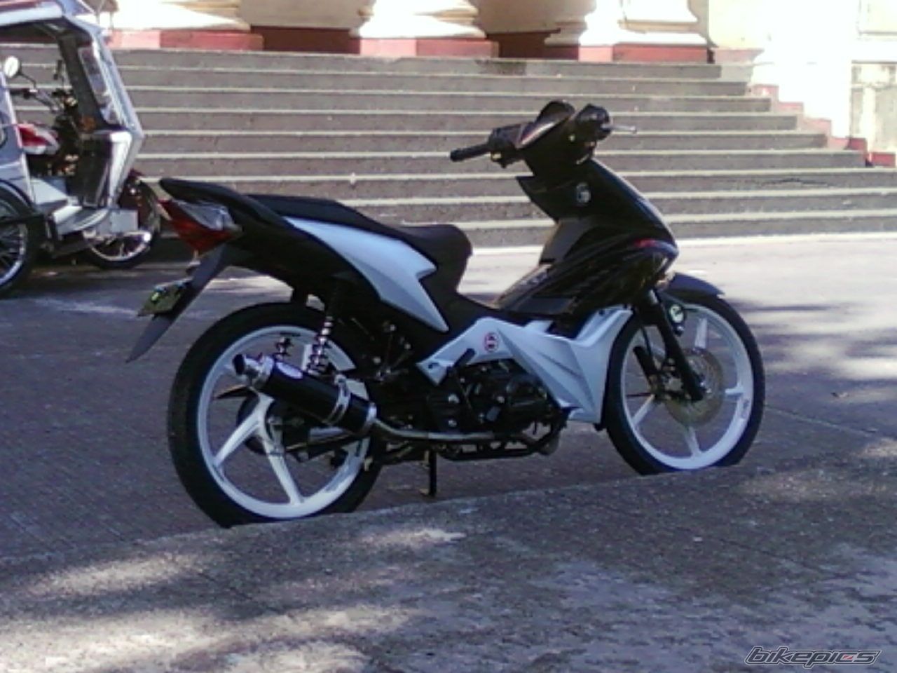 Photo 2003799