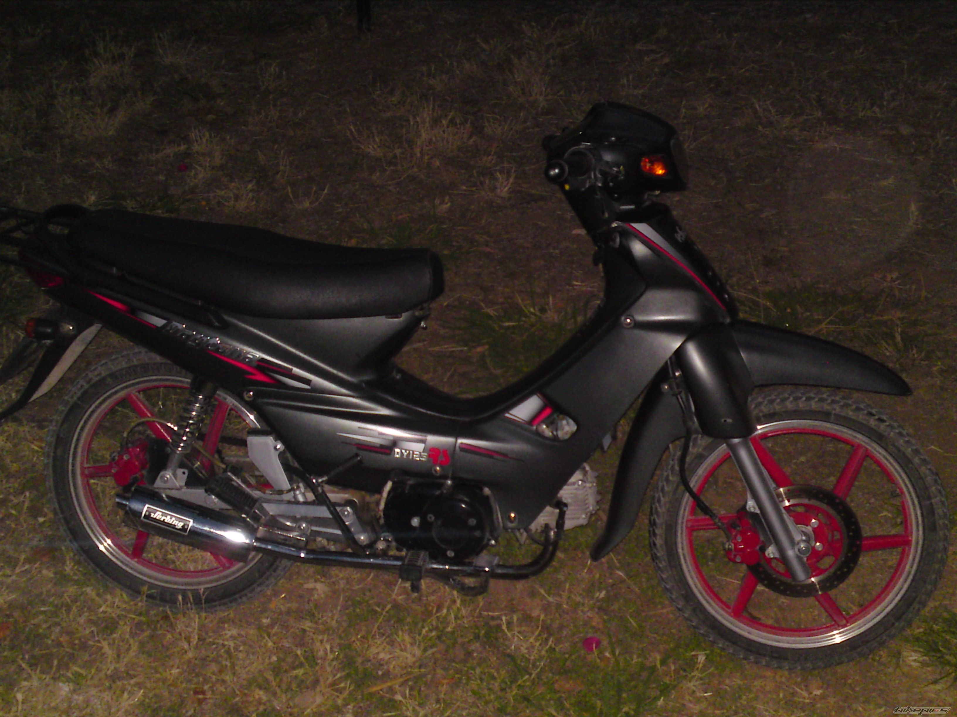 Photo 2004079