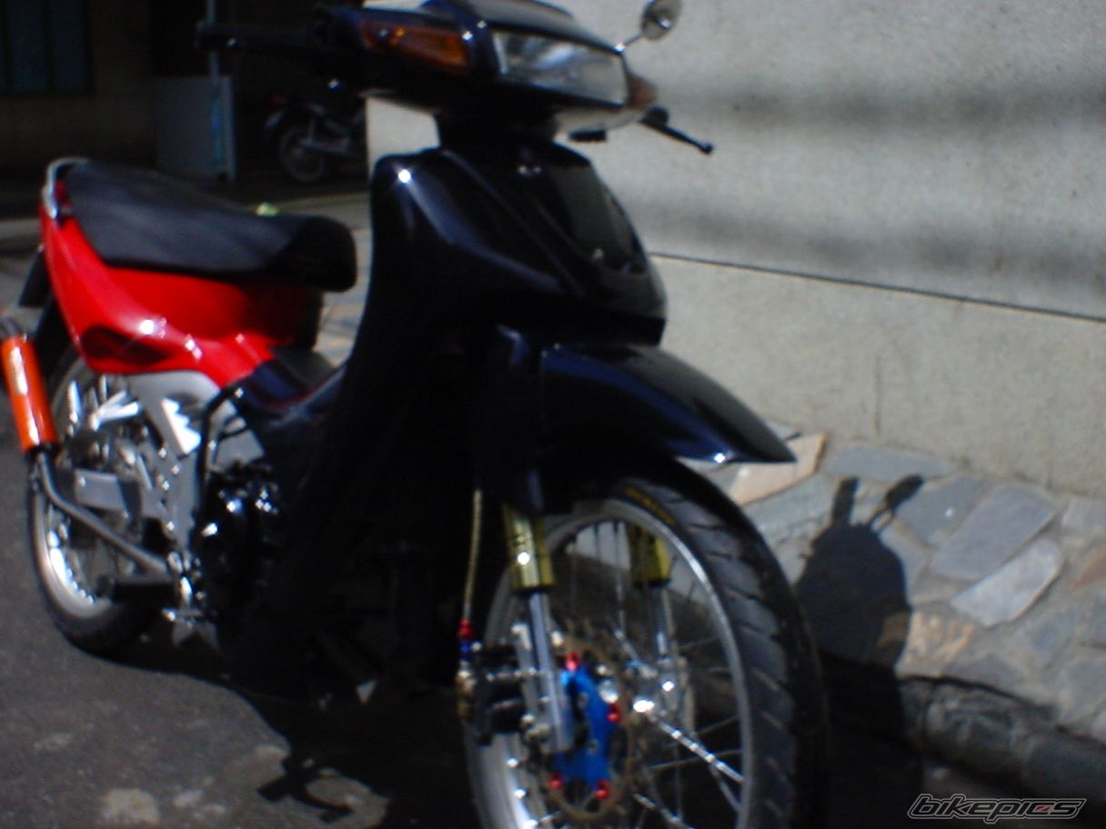 Photo 2004145