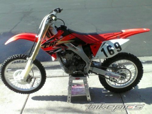 Photo 2004194