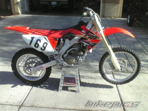 Photo 2004198