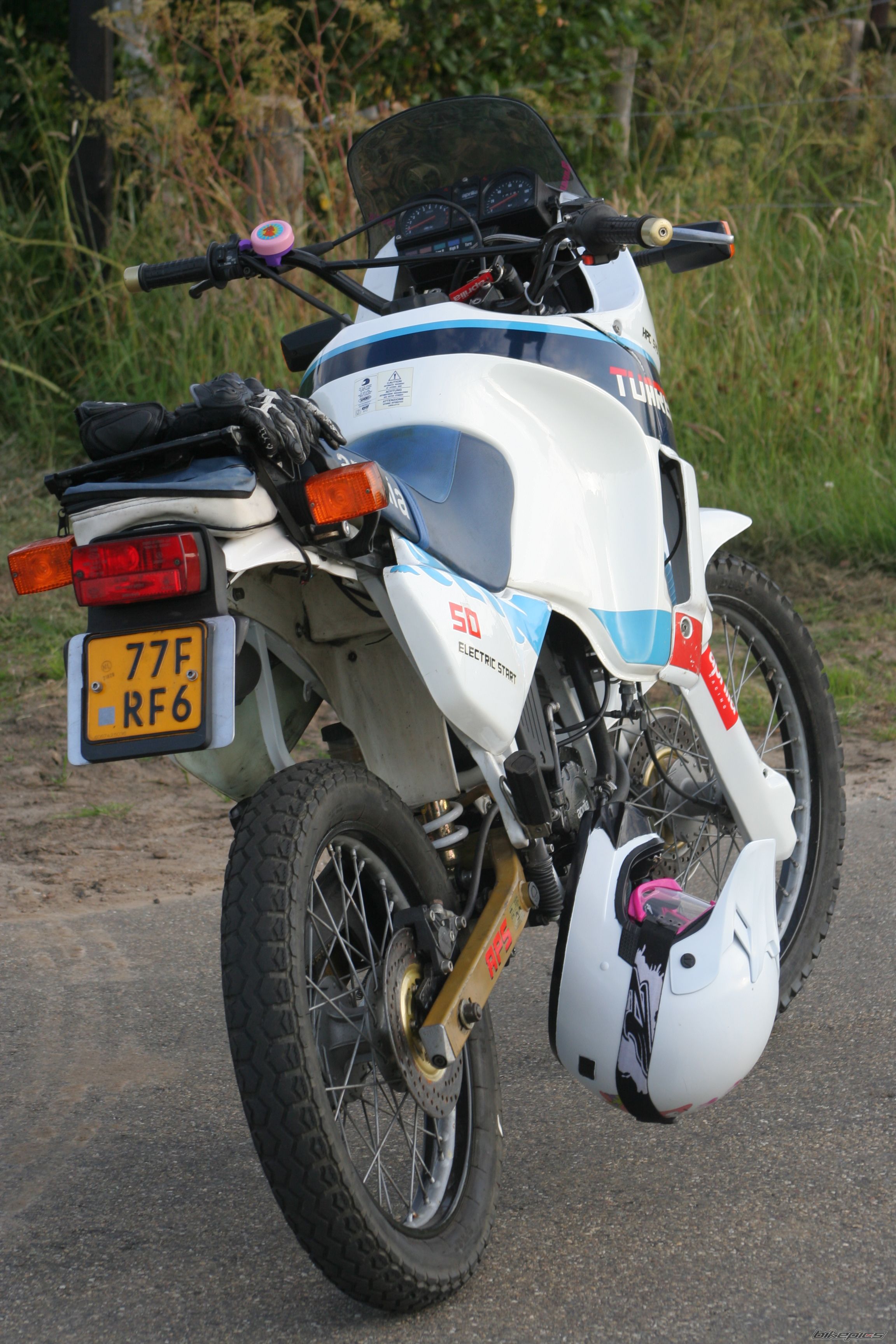 Bike Photo 2004333