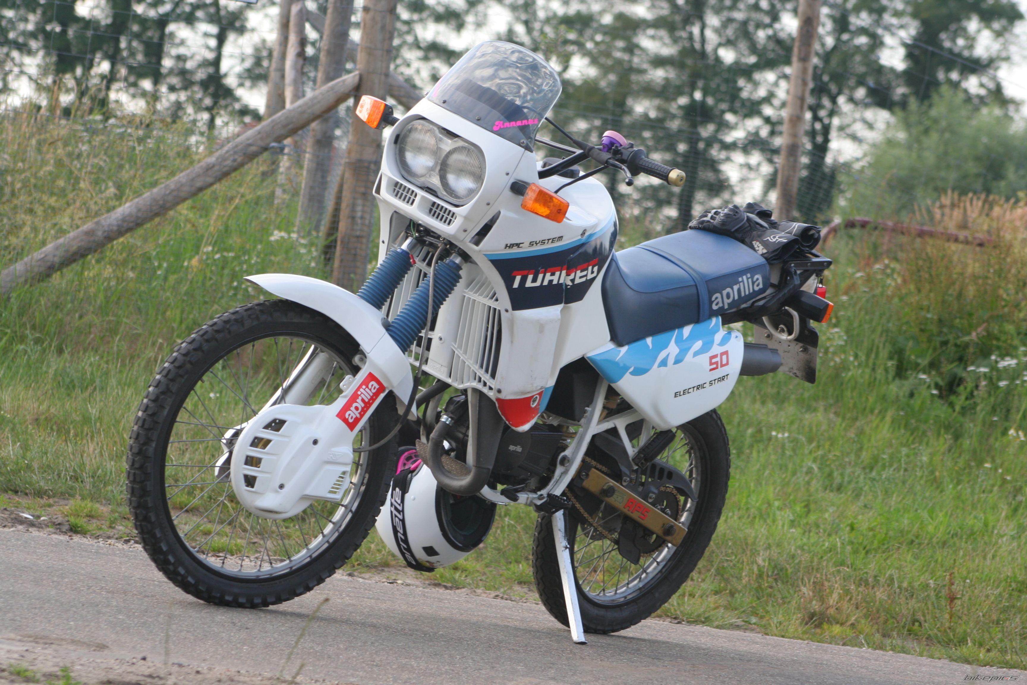 Bike Photo 2004335