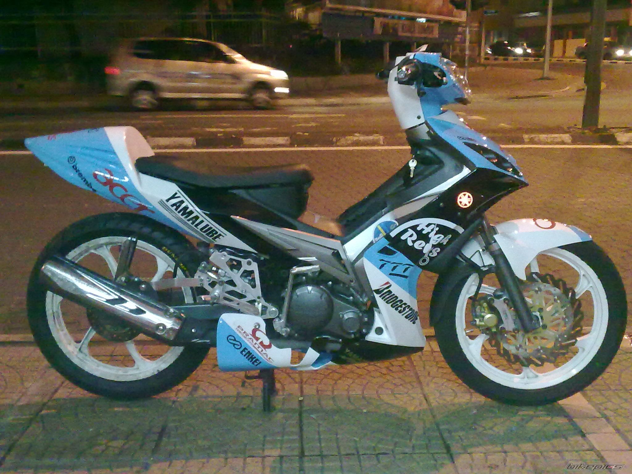 Photo 2004413