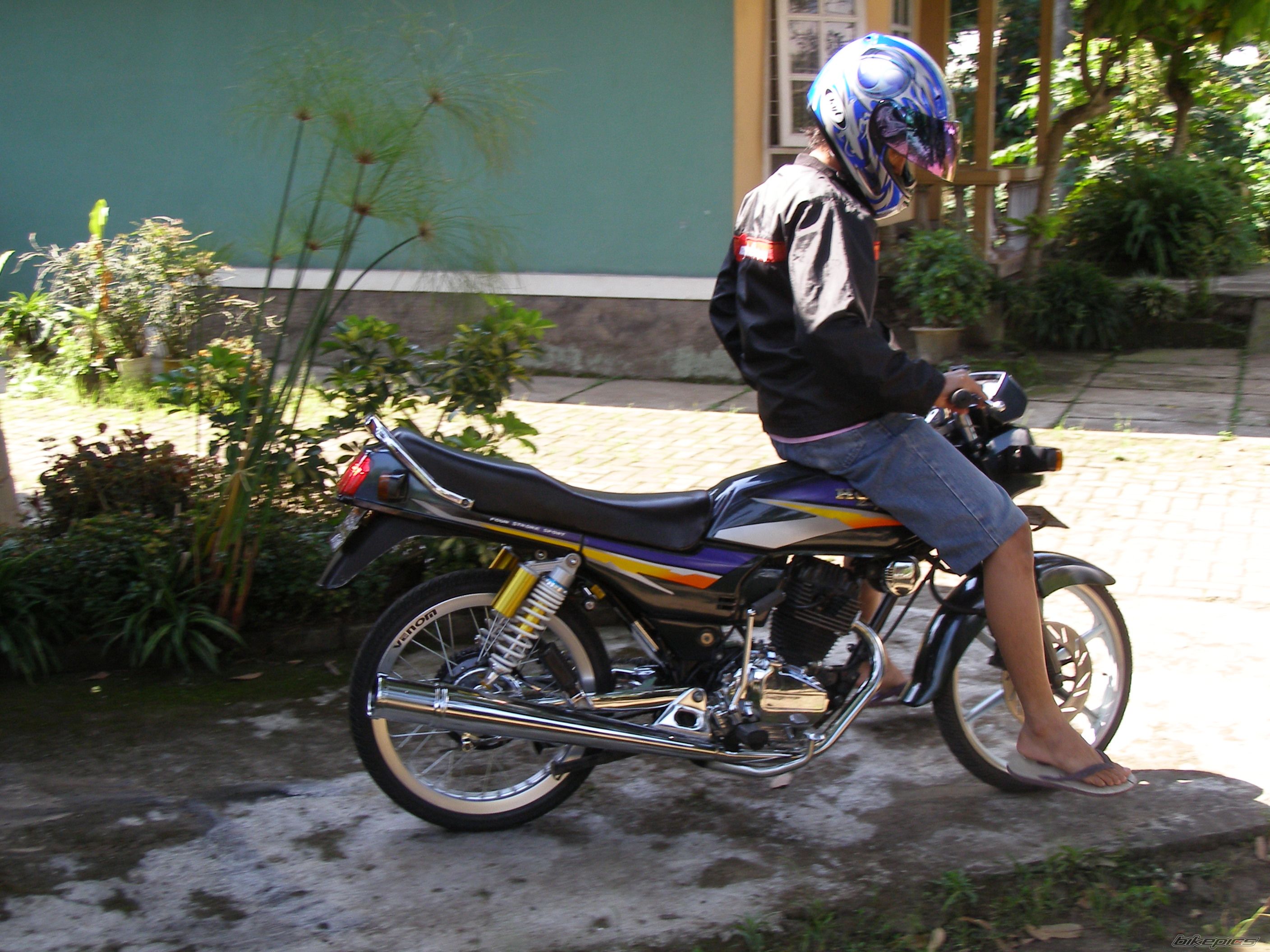Photo 2004421