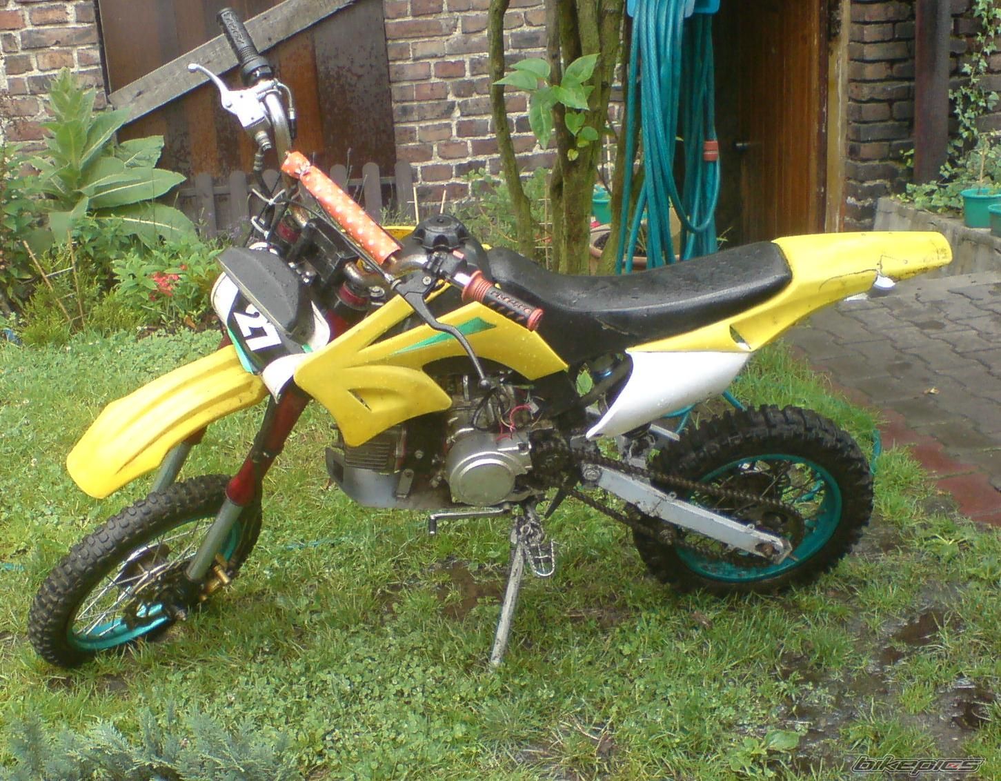 Photo 2004647