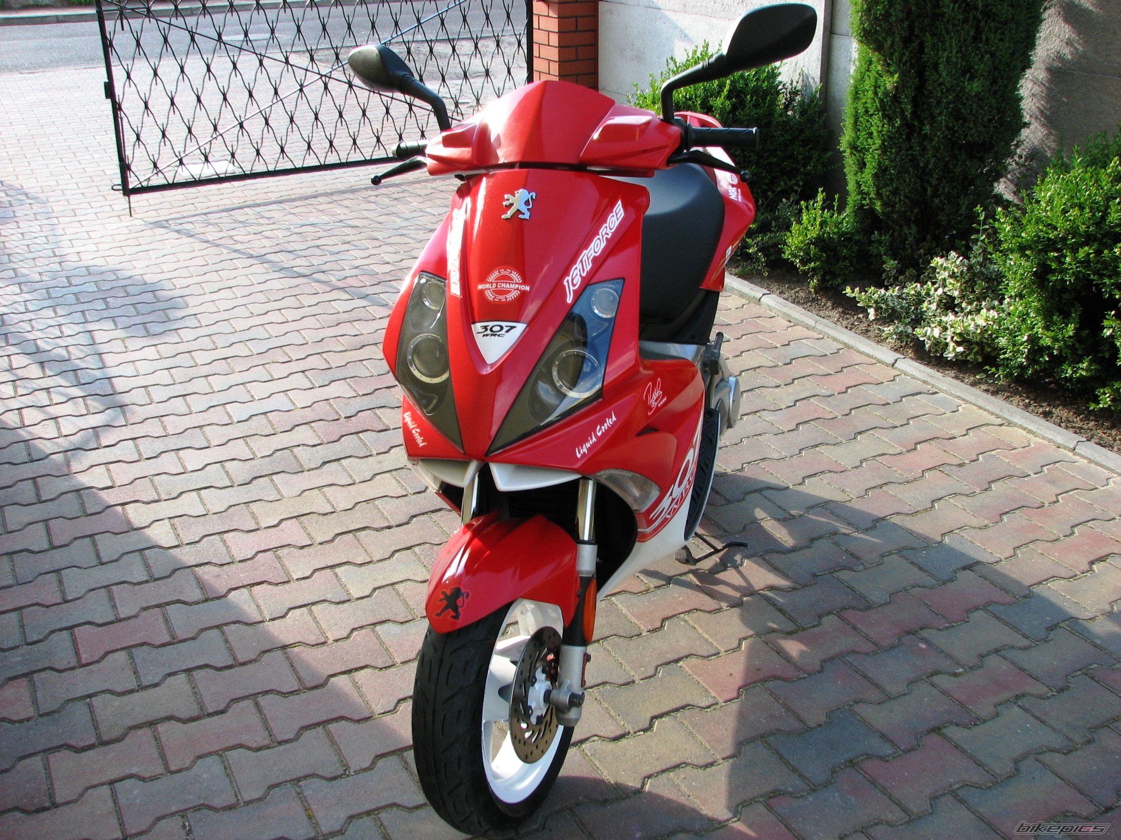 Photo 2004687