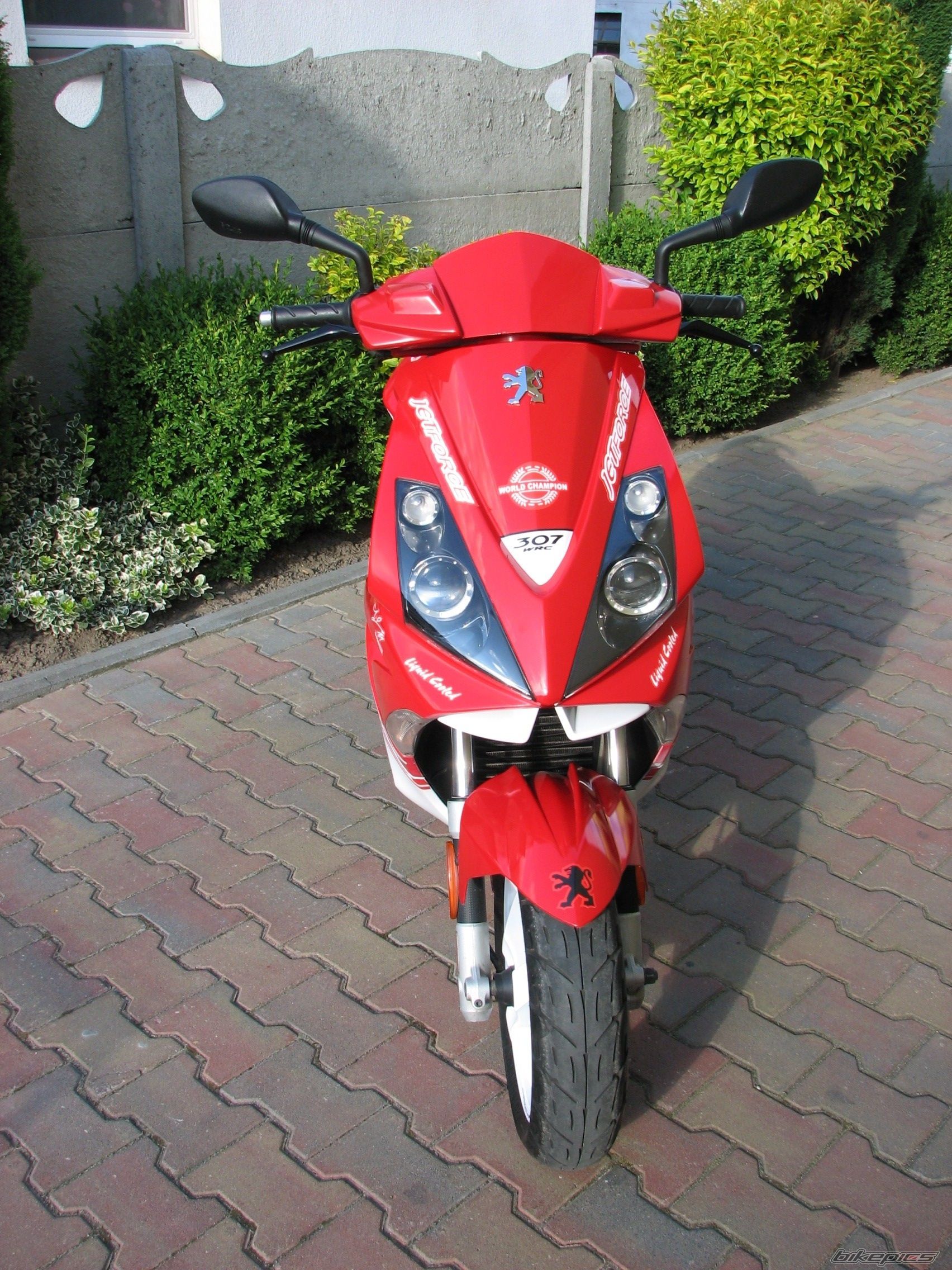 Photo 2004698