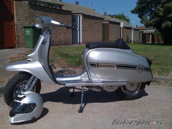 Photo 2004800