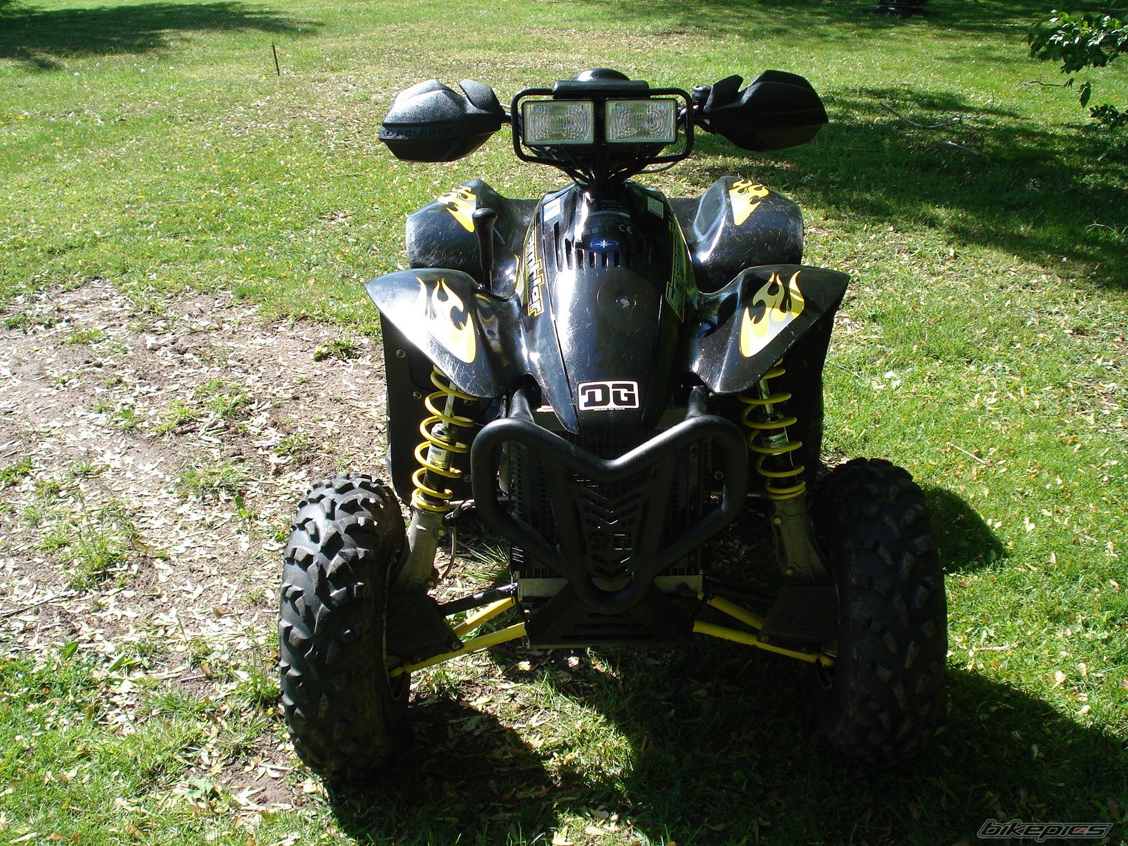 Photo 2004863