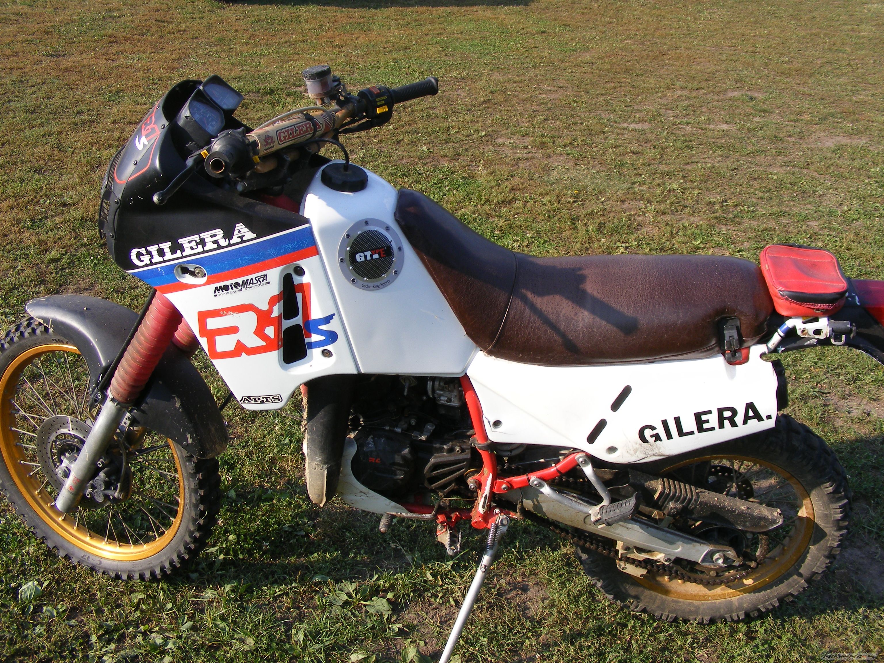 Photo 2004910