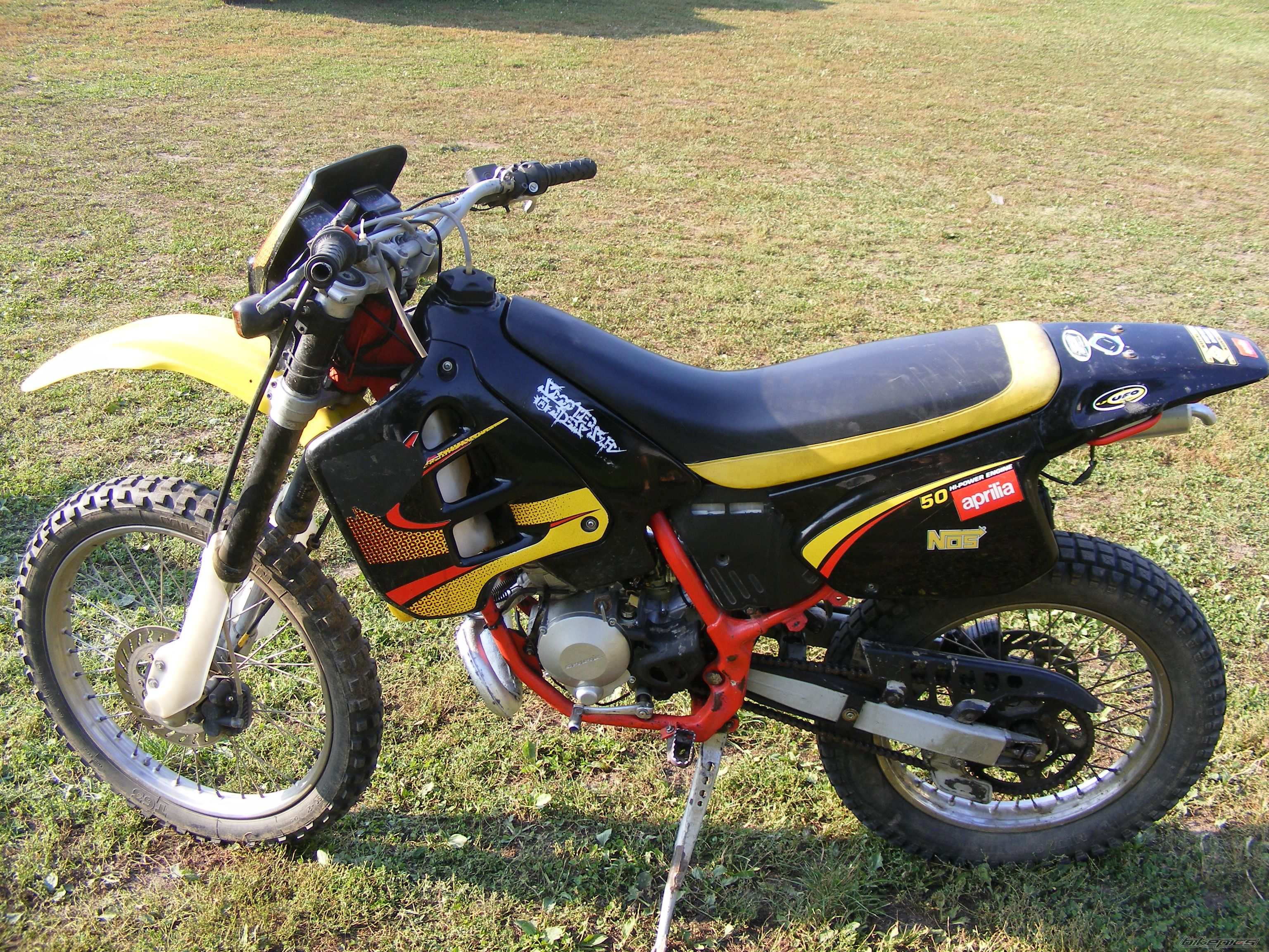 Photo 2004915