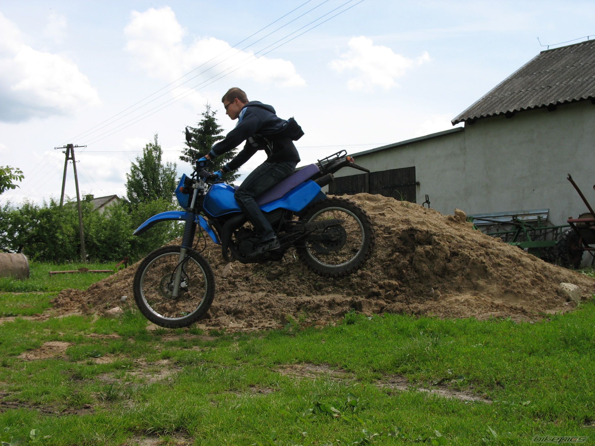 Photo 2004957