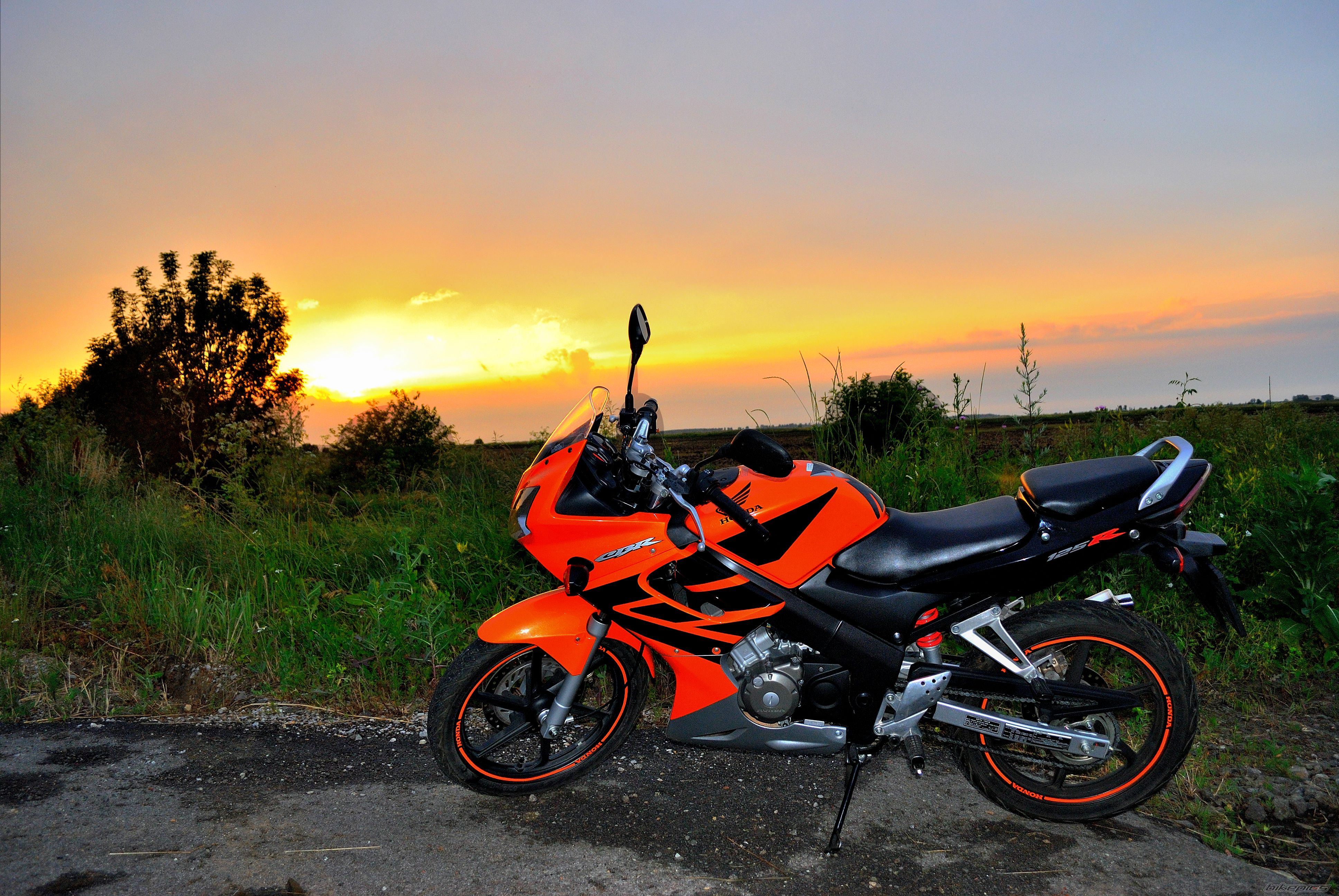 Bike Photo 2005310