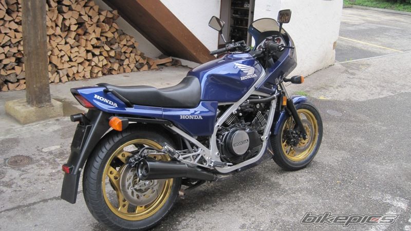 Photo 2005613