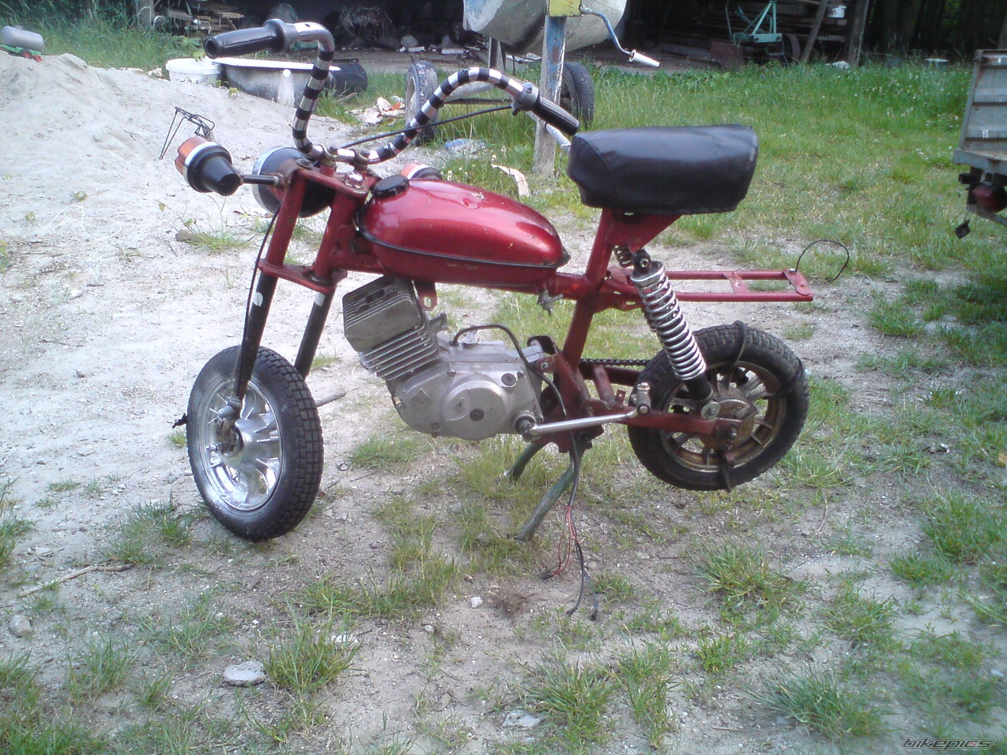 Photo 2005892