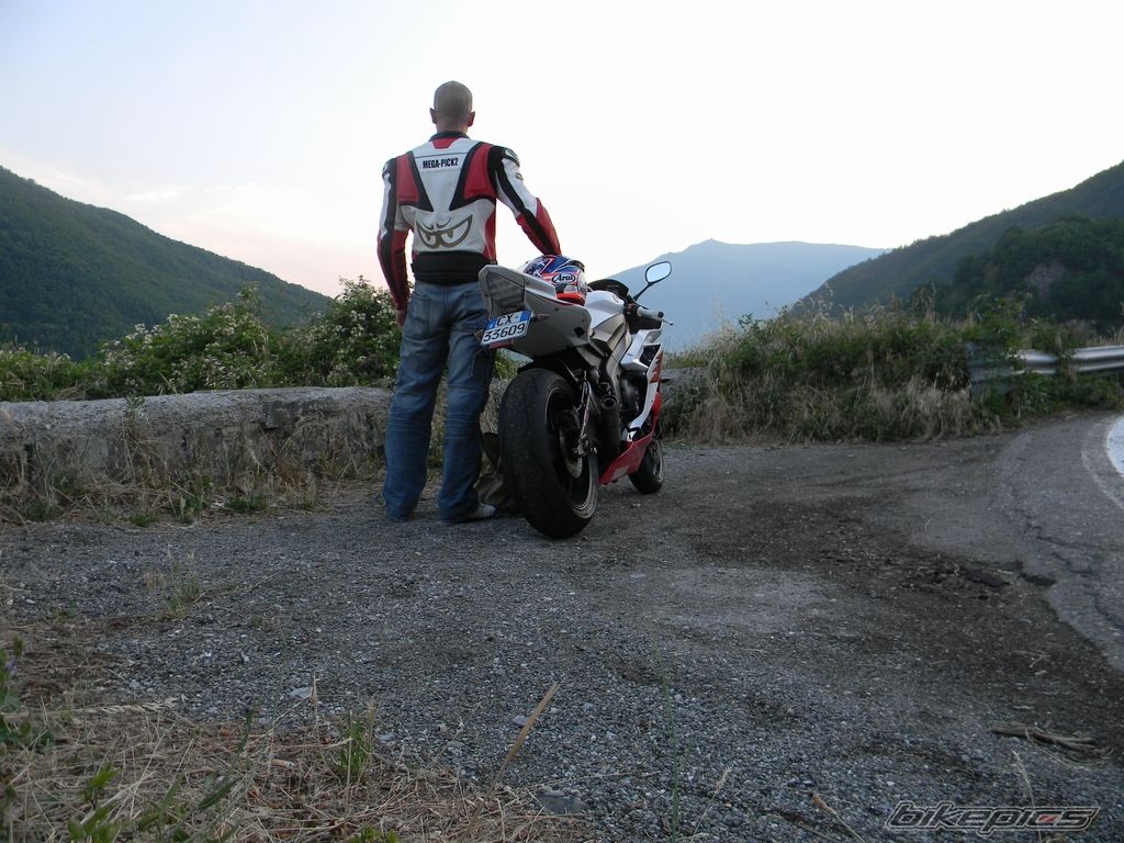 Photo 2005975