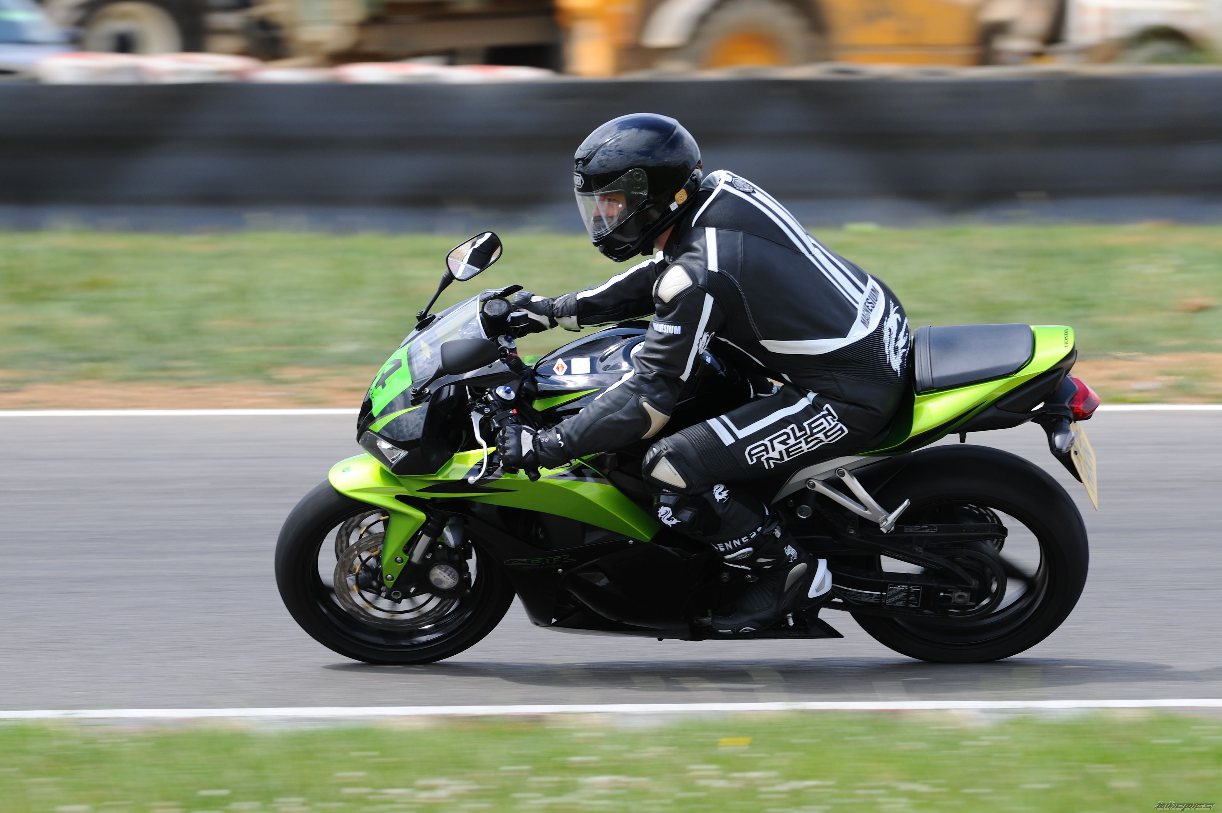 Bike Photo 2006600