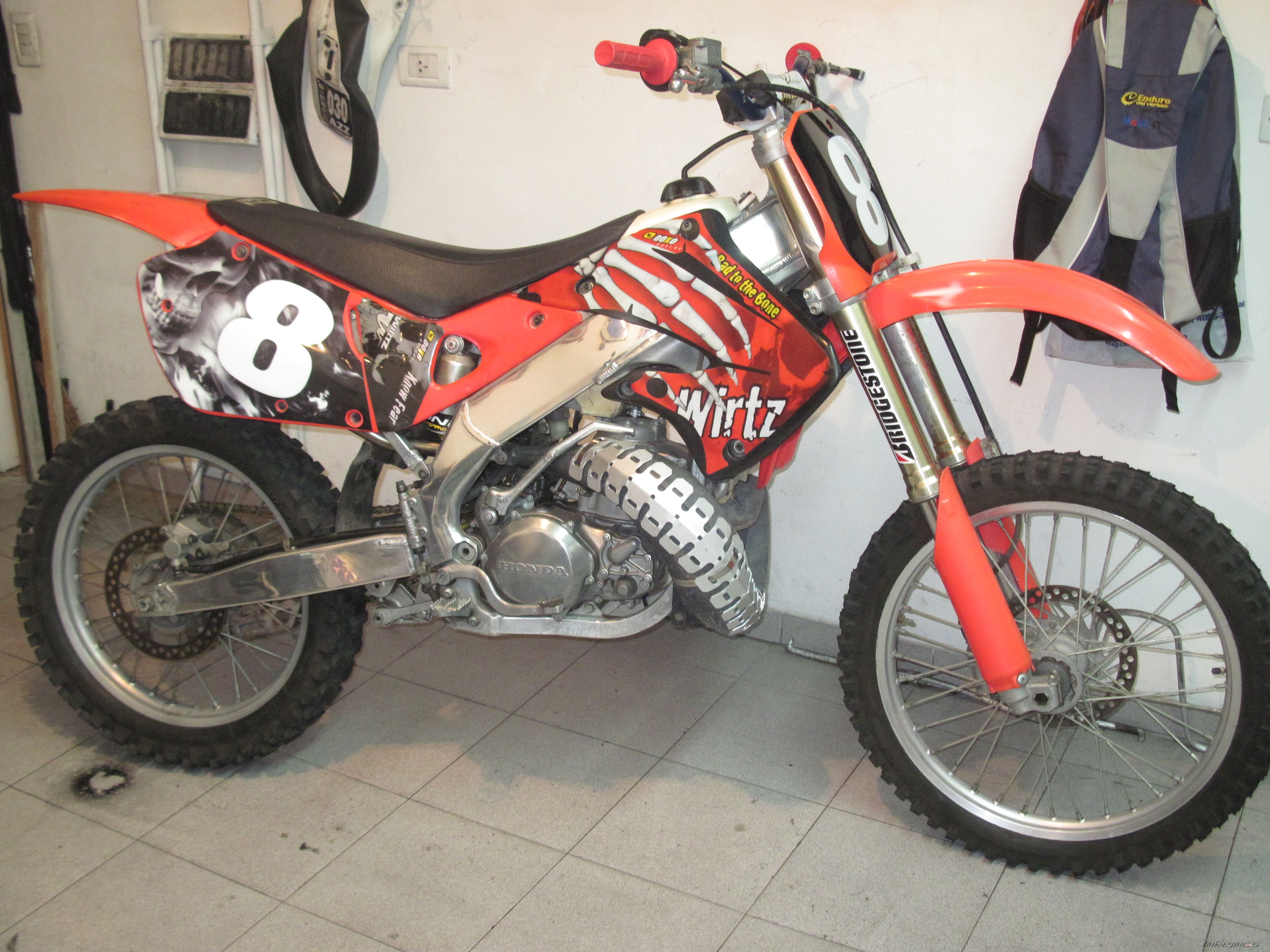 Photo 2006847