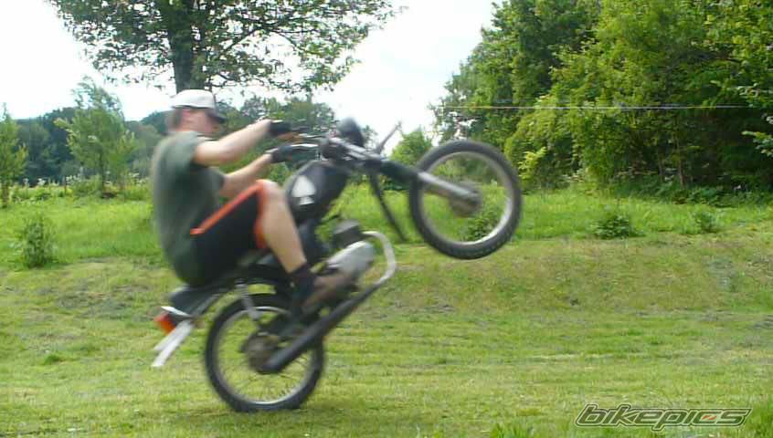 Photo 2006894