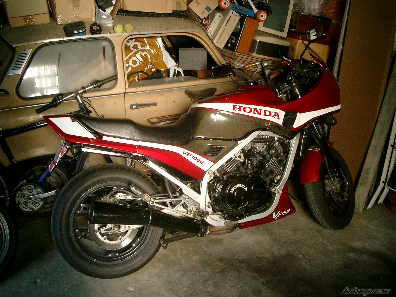 Photo 2006961